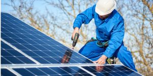 Installation Maintenance Panneaux Solaires Photovoltaïques à Peyrus